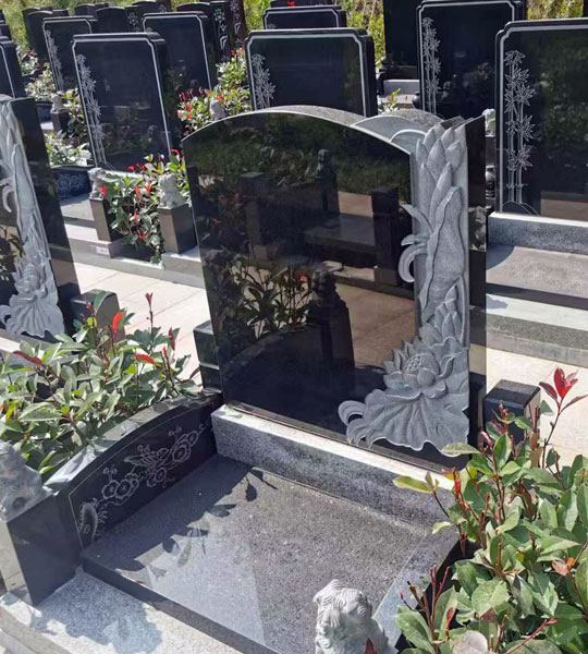 美林园立碑二